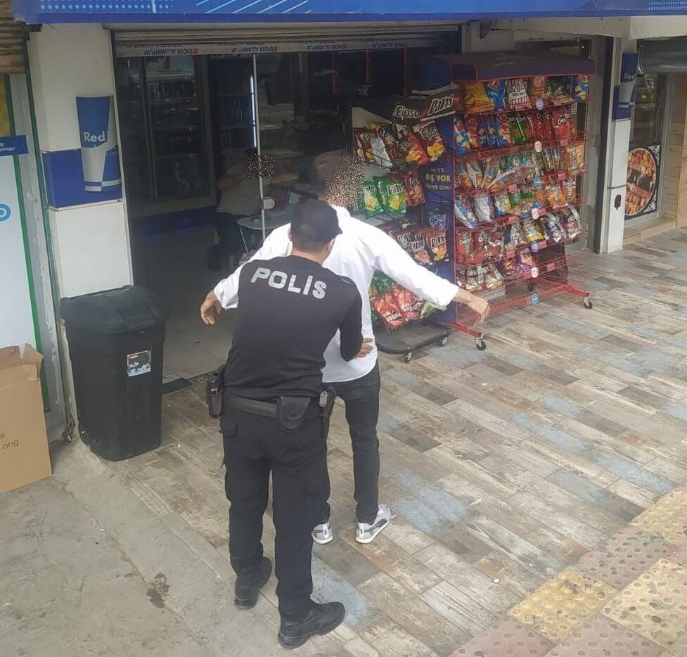 Aranan 12 şahıs yakalandı