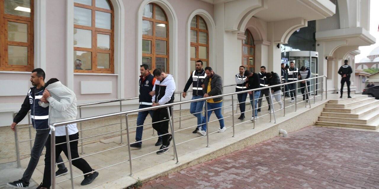 ‘Oltalama’ yöntemiyle 208 kişiden 1 milyon 850 bin liralık vurgun