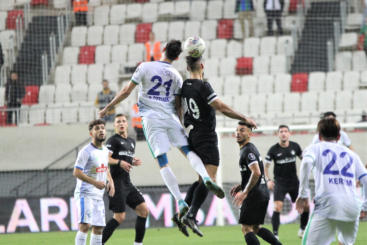 Spor Toto 1. Lig: Altay: 0 - Çaykur Rizespor: 2