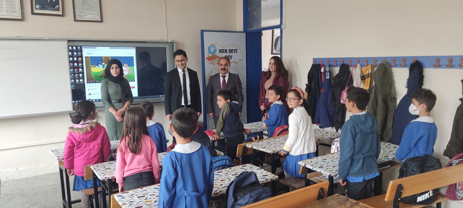 Kaymakam Karahan'dan okul ziyaretleri