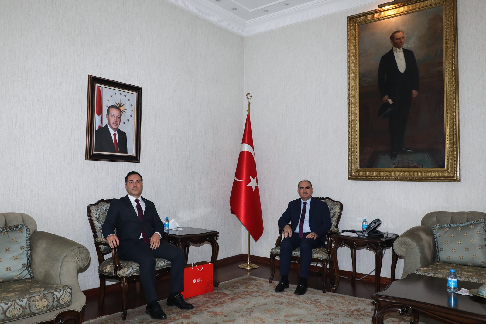 Taner Taşkıran, Konya Valisi Vahdettin Özkan’ı ziyaret etti