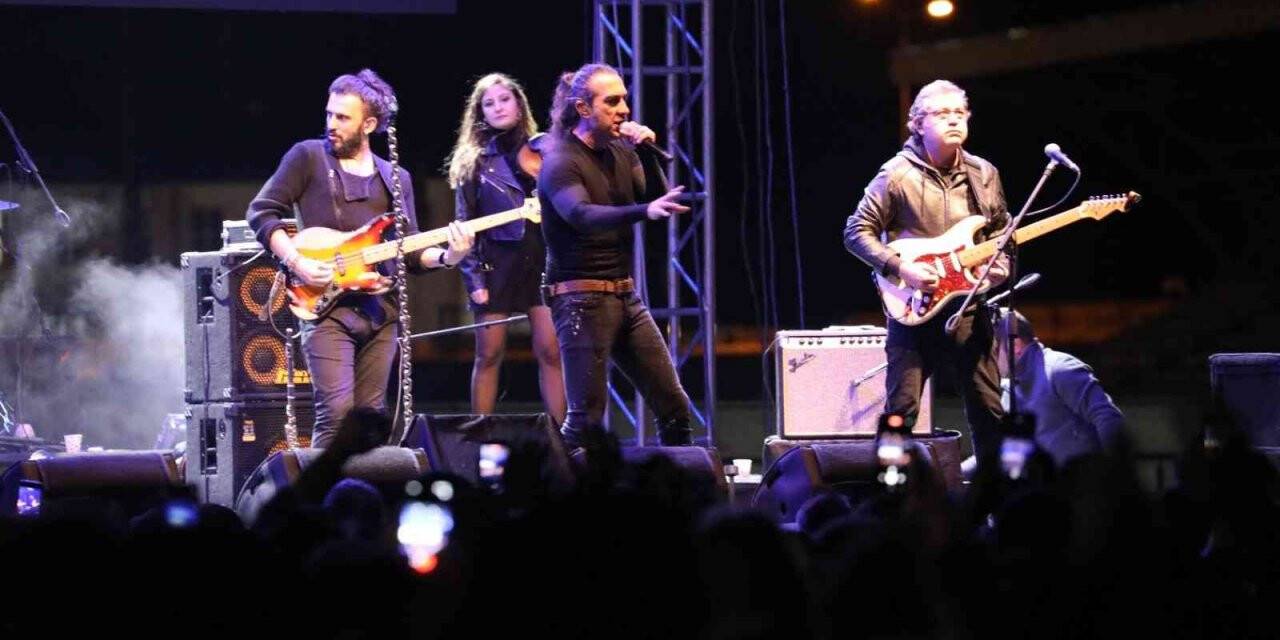 Erzincan’da Kıraç rüzgarı esti