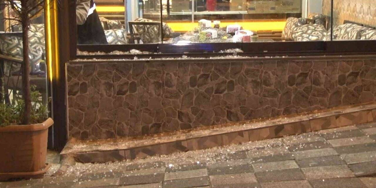 Esenyurt’ta kafeye silahlı saldırı