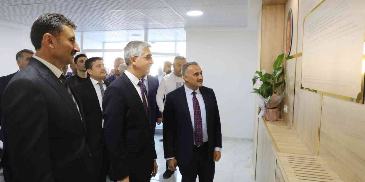 Bakan Yardımcısı Yılmaz, Develi’de okul açılışlarına katıldı