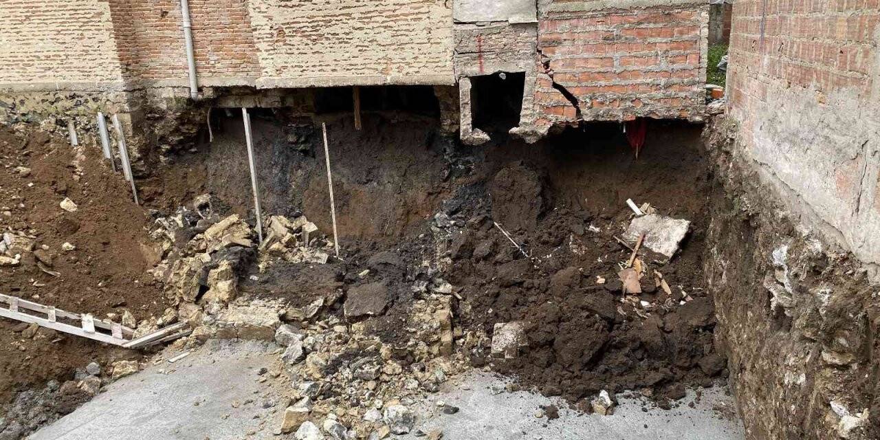 Sinop’ta yıkılma tehlikesi olan 5 katlı bina tahliye edildi