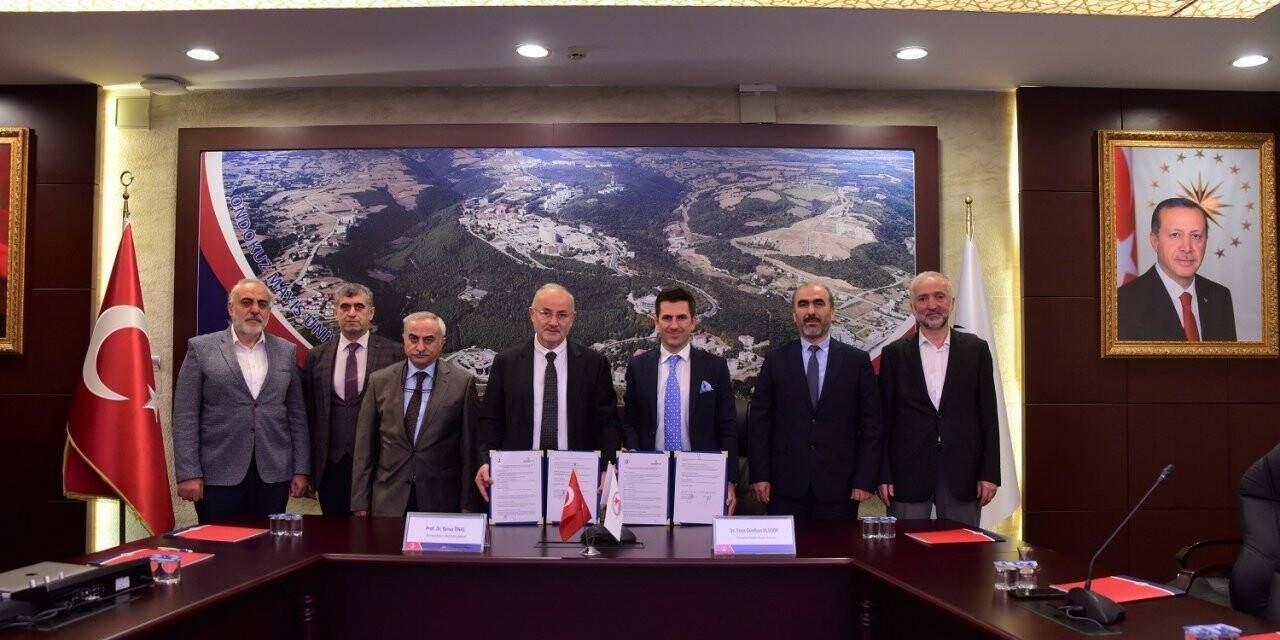 Rektör Ünal: “Uluslararası gelişim sağlamak isteyen üniversitelere destek vermeyi prensip ediniyoruz”