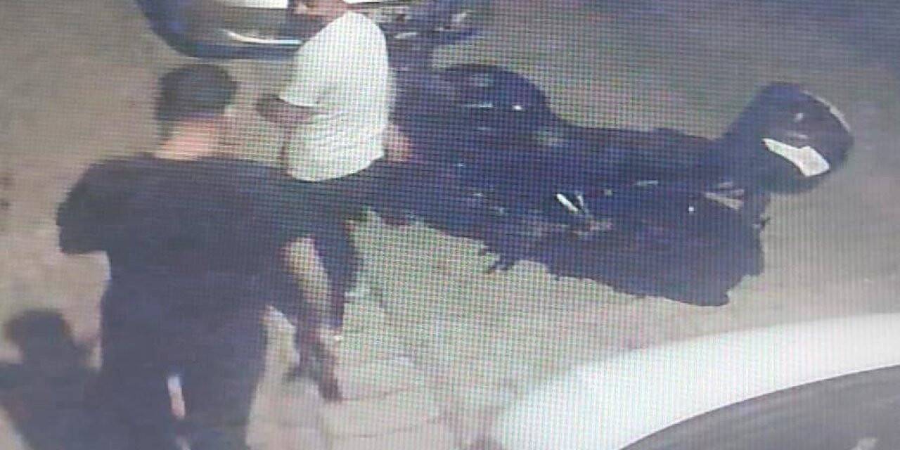 3 kilitle bağlı motosikleti çaldılar