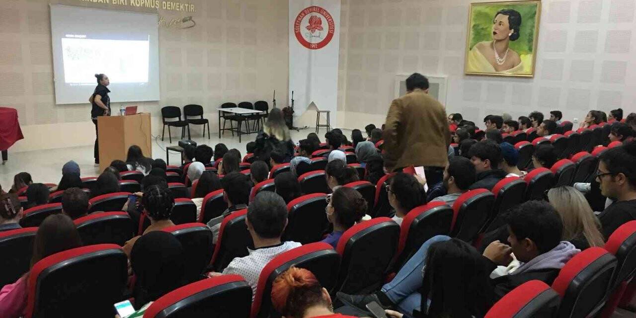 Üniversite öğrencilerine narkotik bağımlılığı konferansı