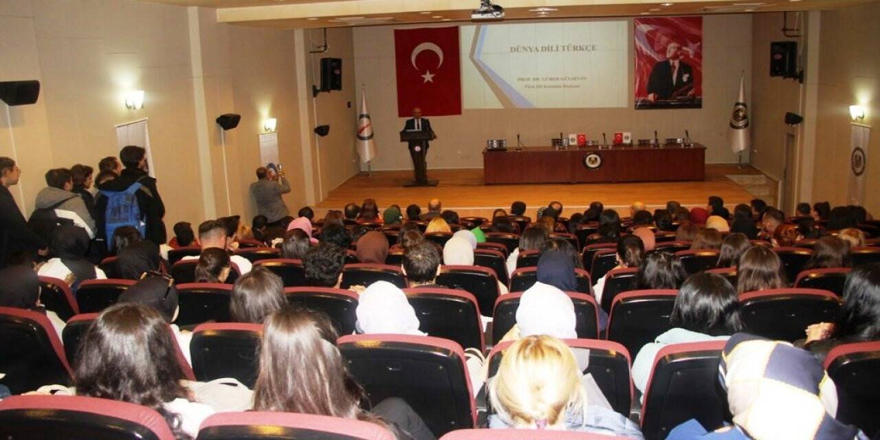 DPÜ’de Dünya Dili Türkçe konferansı