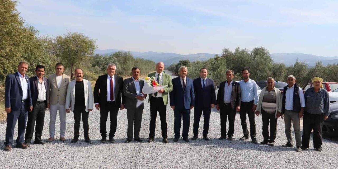 Manisa Büyükşehir Belediyesi Akhisar’ın yollarını asfaltladı