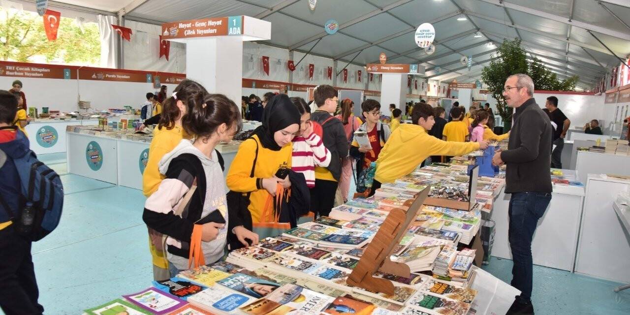 Kartepe Çocuk Kitap Fuarı’nı 50 bin kişi ziyaret etti