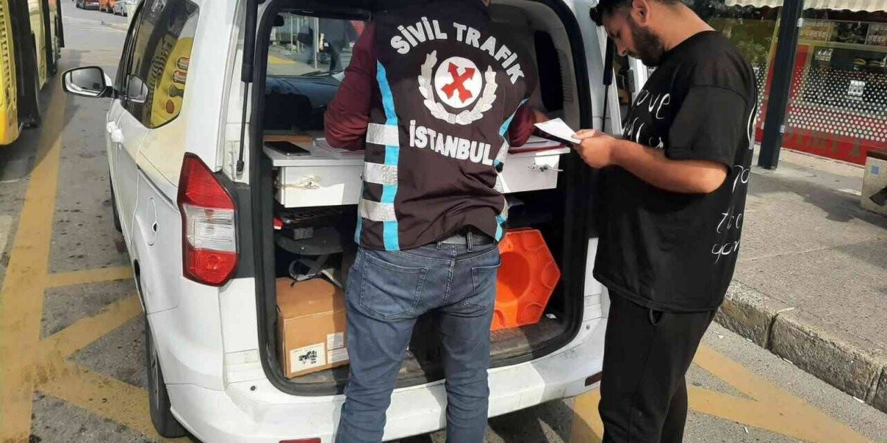 Ambulansa yol vermeyen korsan taksiciye ceza yağdı