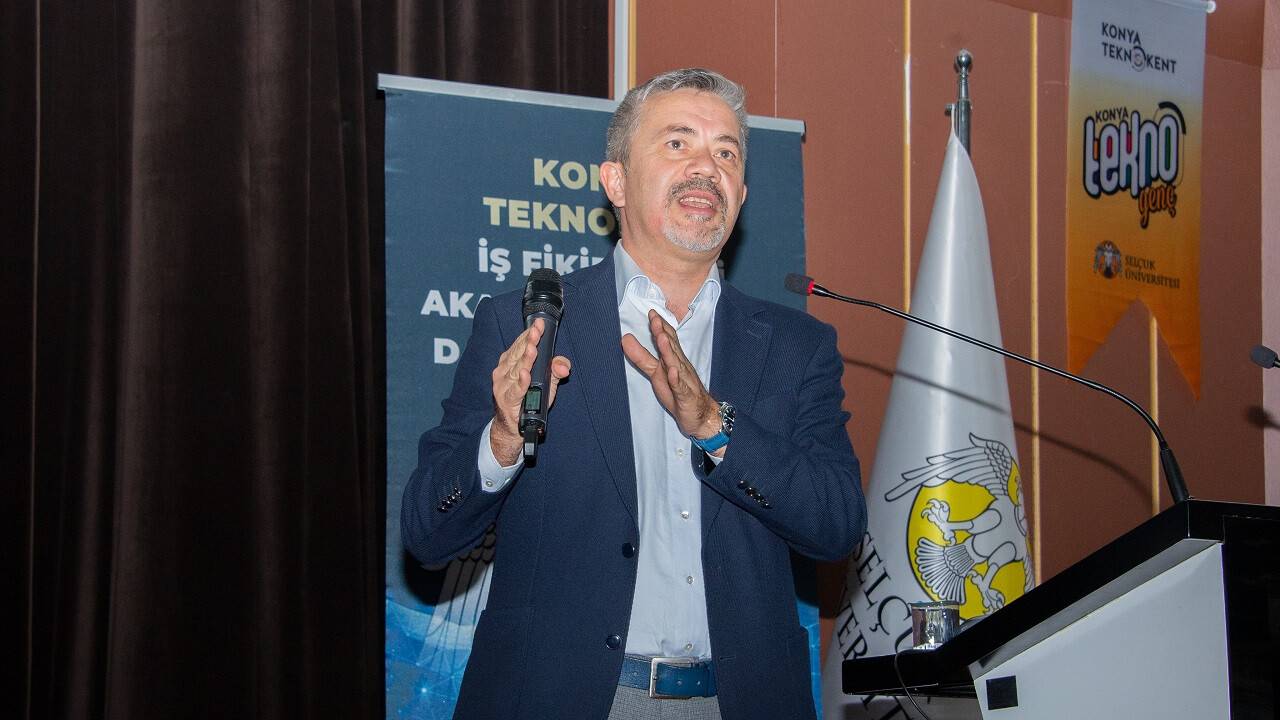 Selçuk Üniversitesi'nde girişimcilik anlatıldı