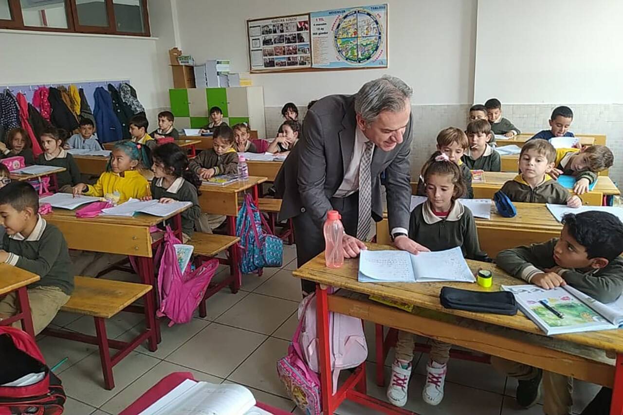 İl Milli Eğitim Müdürü Yiğit'ten Selçuklu Dikilitaş Sahip Ata İlkokulu'na ziyaret