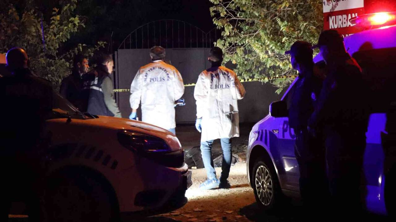 Kadın sürücüye yardıma giden oto tamircisinin sır ölümü