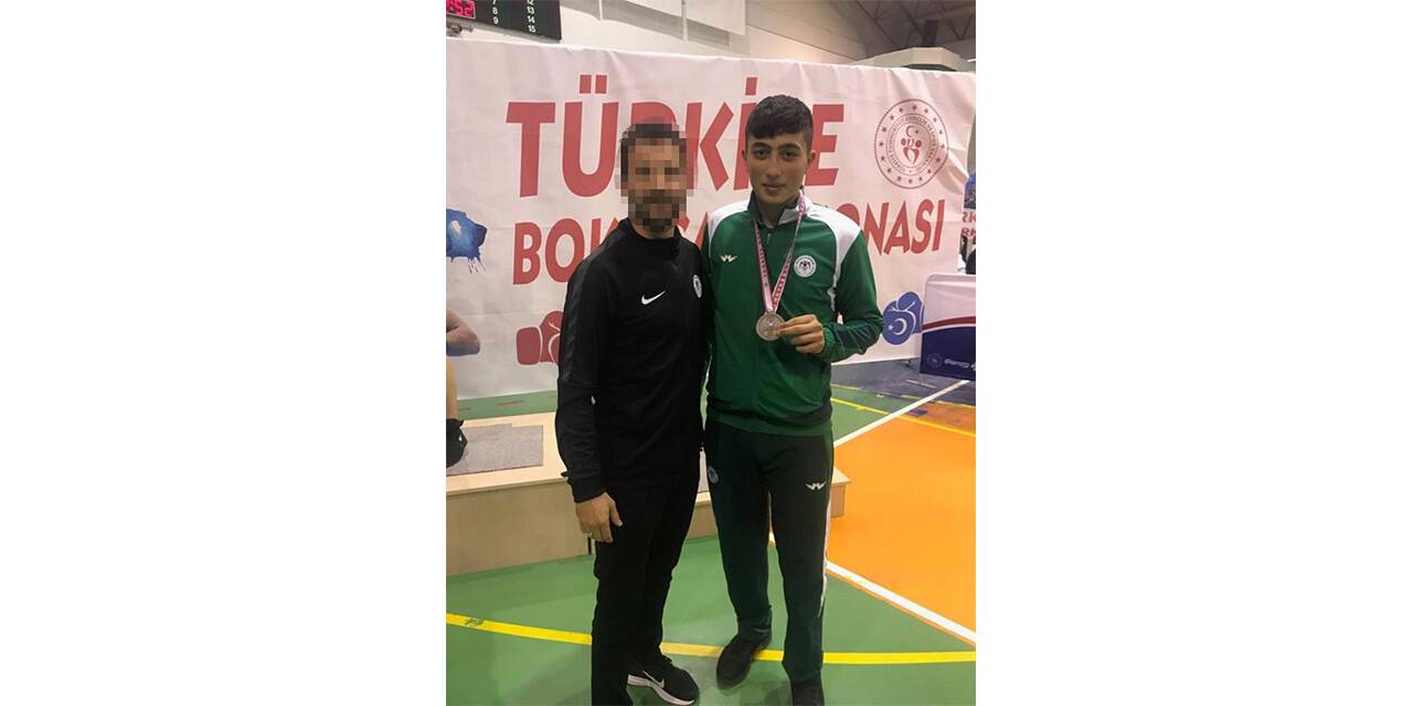 Dur ihtarına uymayan araçta vurulan genç yaşam mücadelesini kaybetti