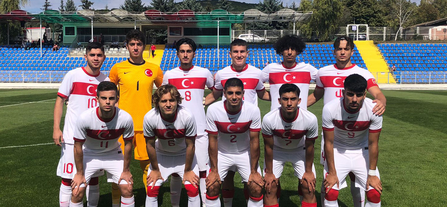 19 Yaş Altı Milli Futbol Takımı, Antalya'da kampa girdi