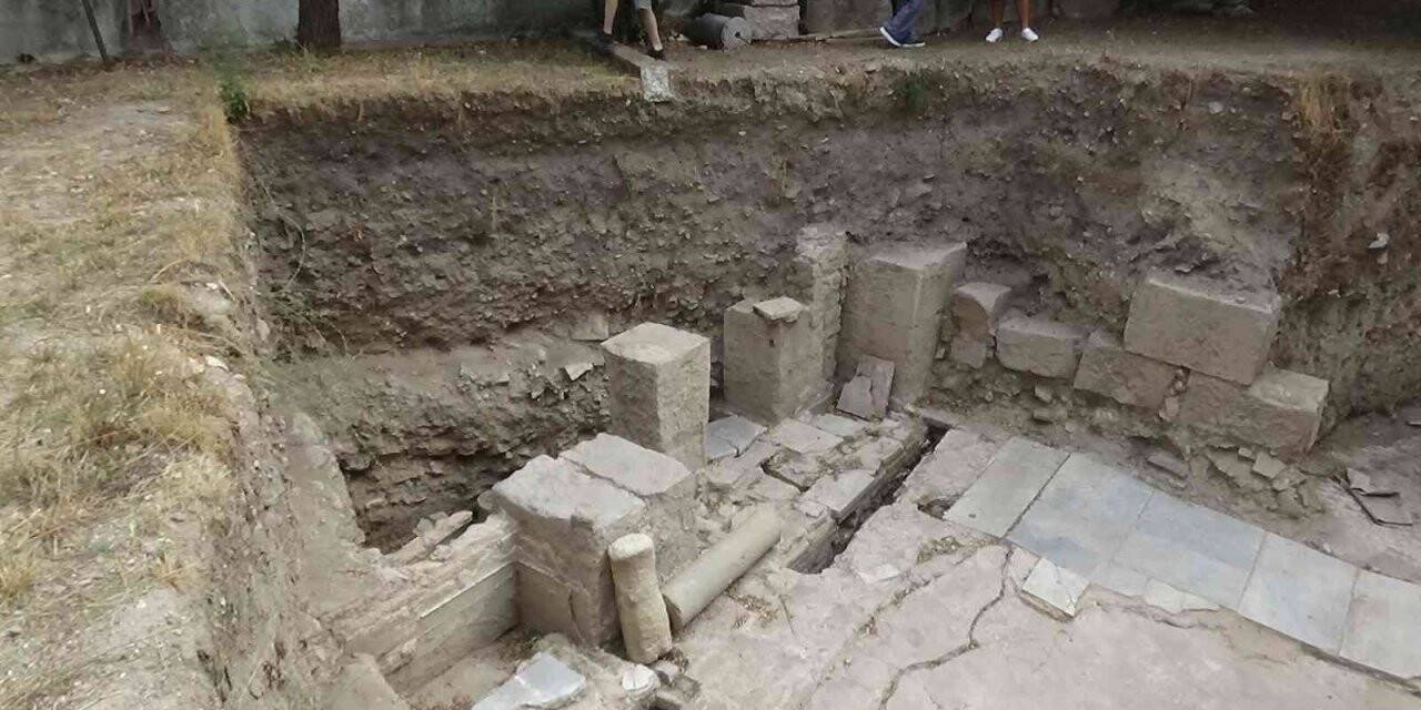Antik kentte Roma döneminden kalan hamam bulundu