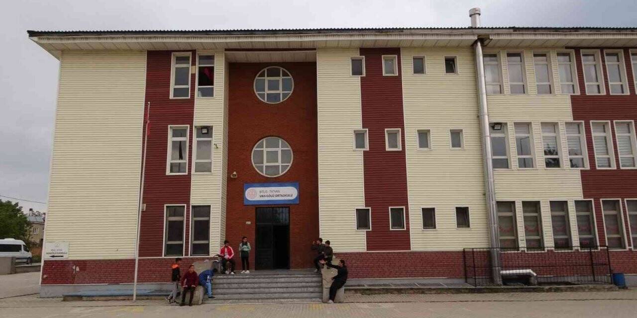Van Gölü İlkokulu kentin ilk marka tescilli okulu oldu