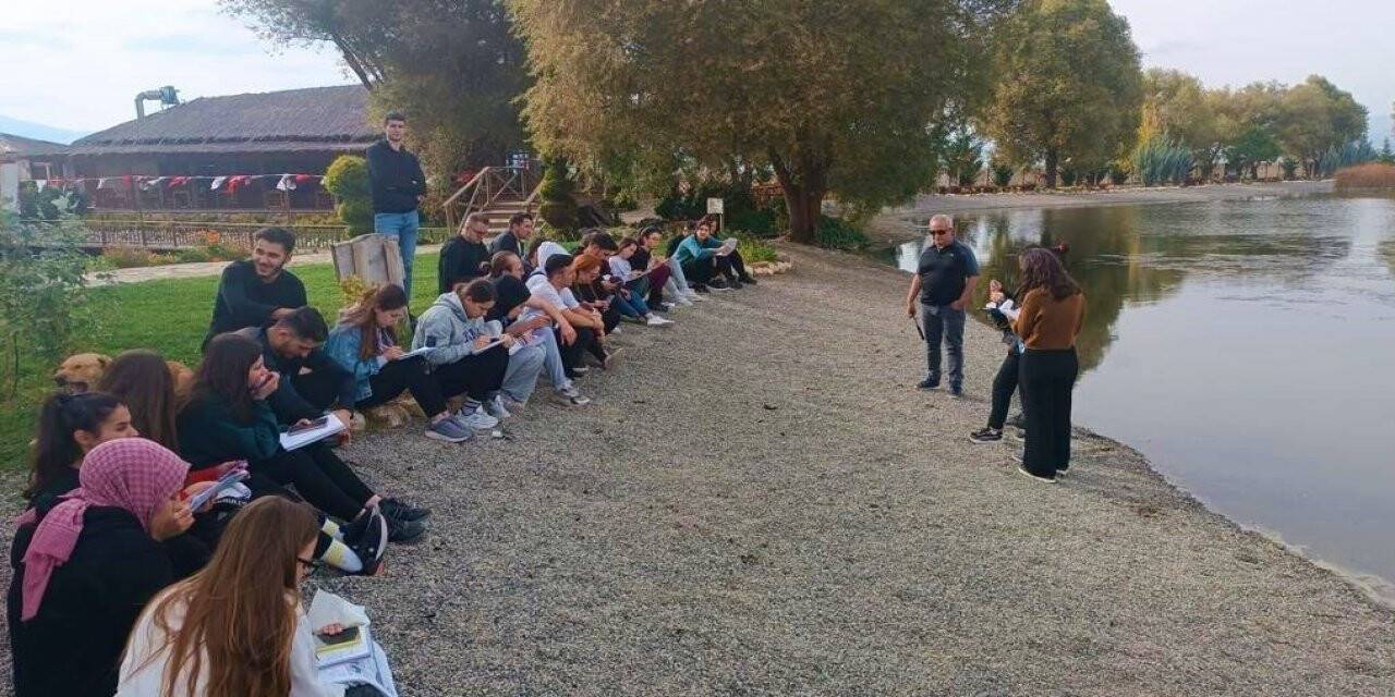 PAÜ’lü öğrenciler Acıpayam’da arazi çalışması gerçekleştirdi