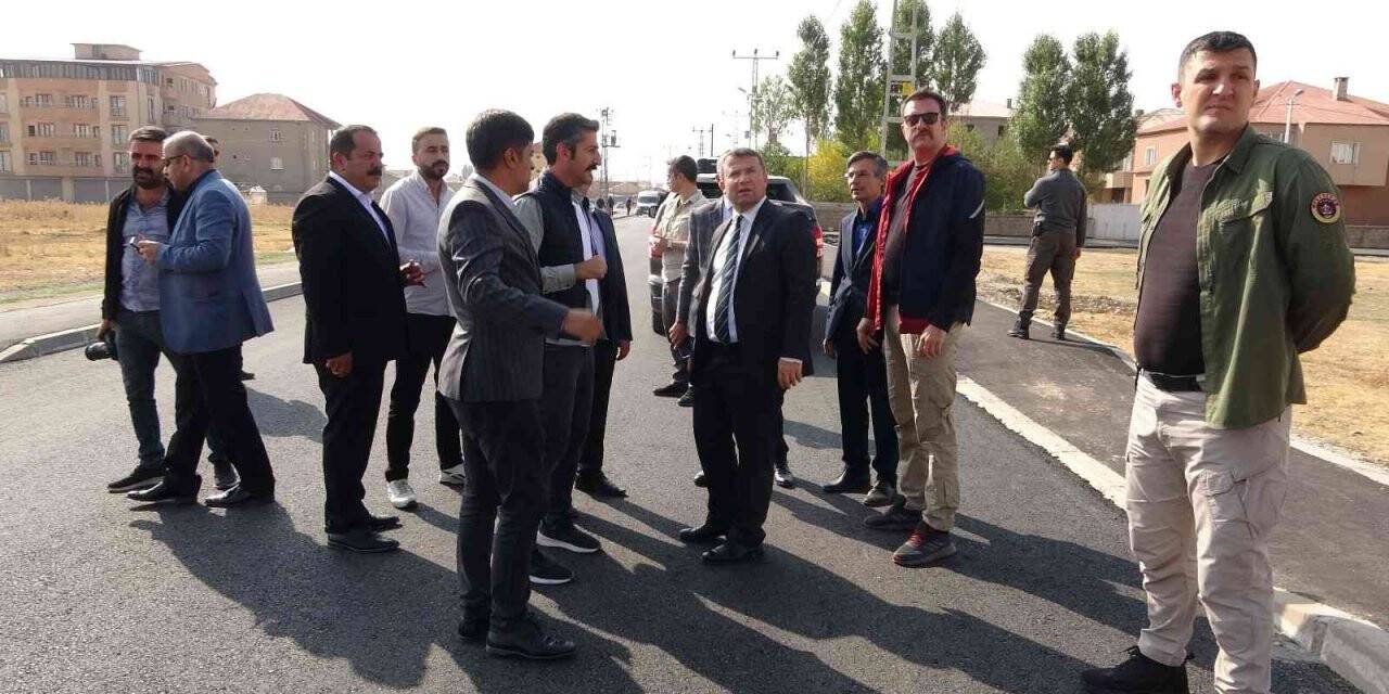 Yüksekova’nın tüm yolları asfalta kavuştu