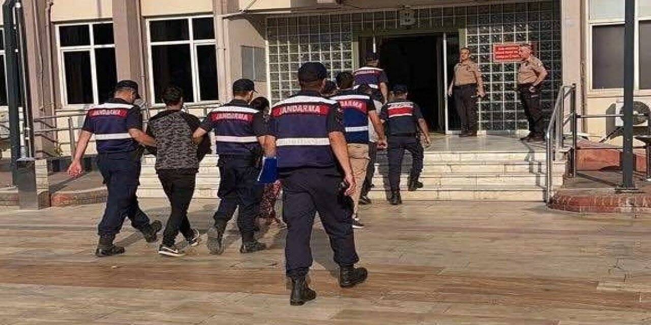 Zeytin fabrikasından hırsızlık yapan şahıslar suçüstü yakalandı