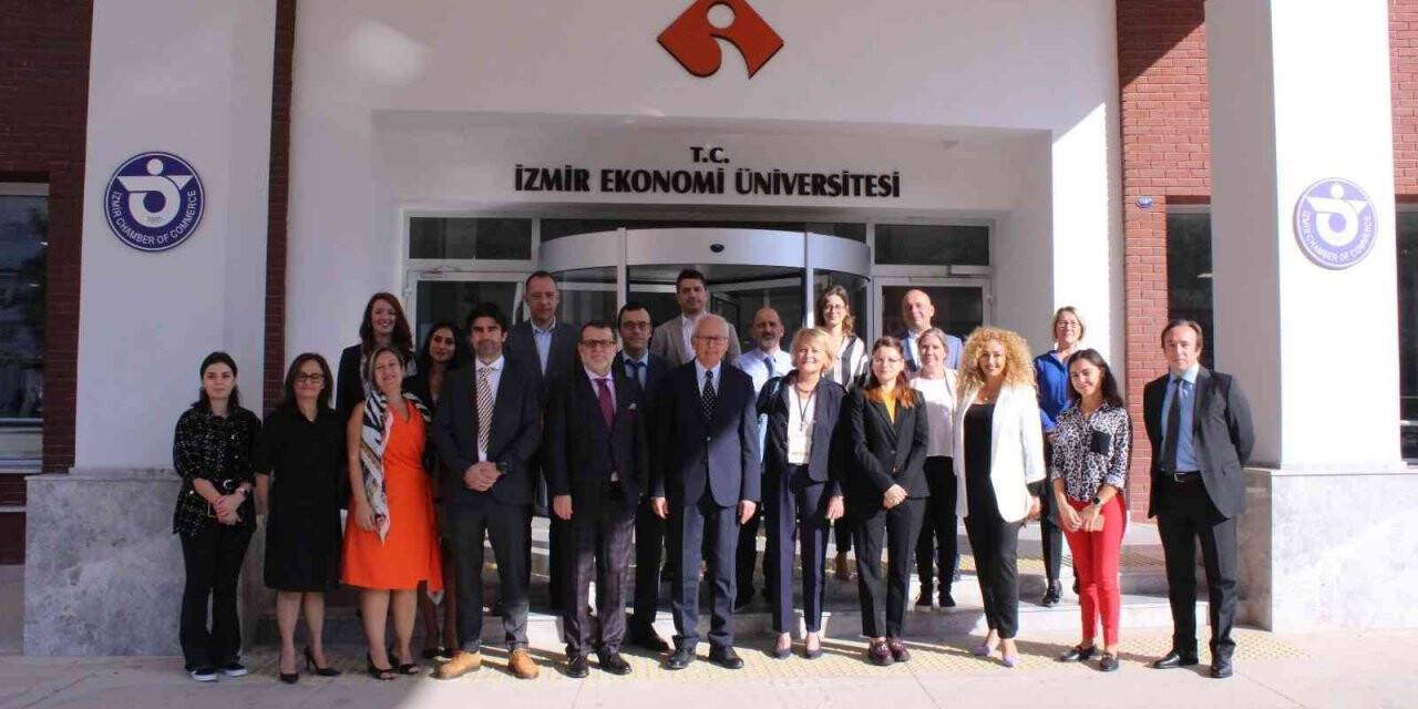 İzmir’den dünyaya açılacaklar