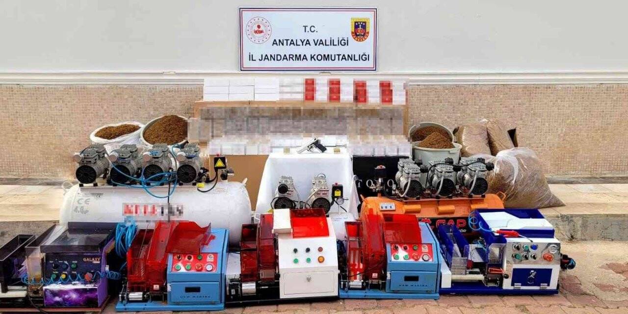 Antalya’da jandarmadan 500 bin liralık kaçak sigara operasyonu