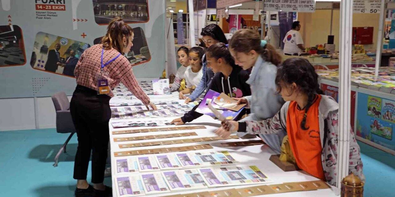 Kitap Fuarında Talas’a yoğun ilgi