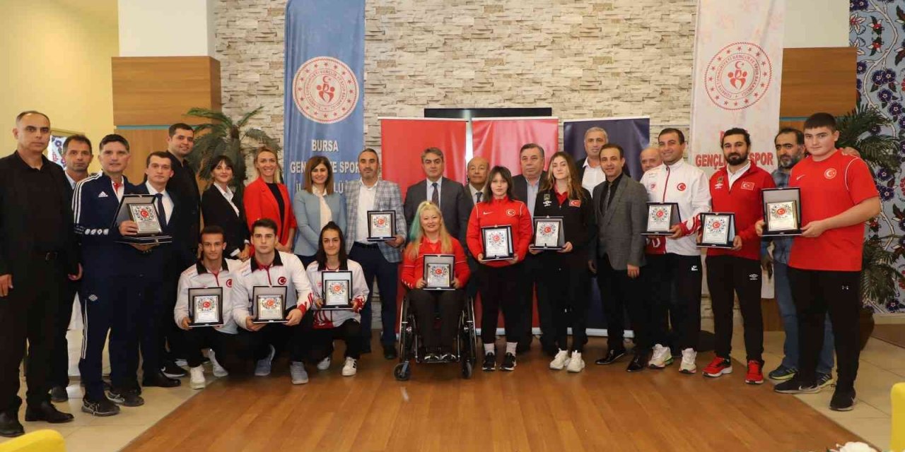 Yıldırım Belediyesi’ne yılın en iyi spor kulübü ödülü