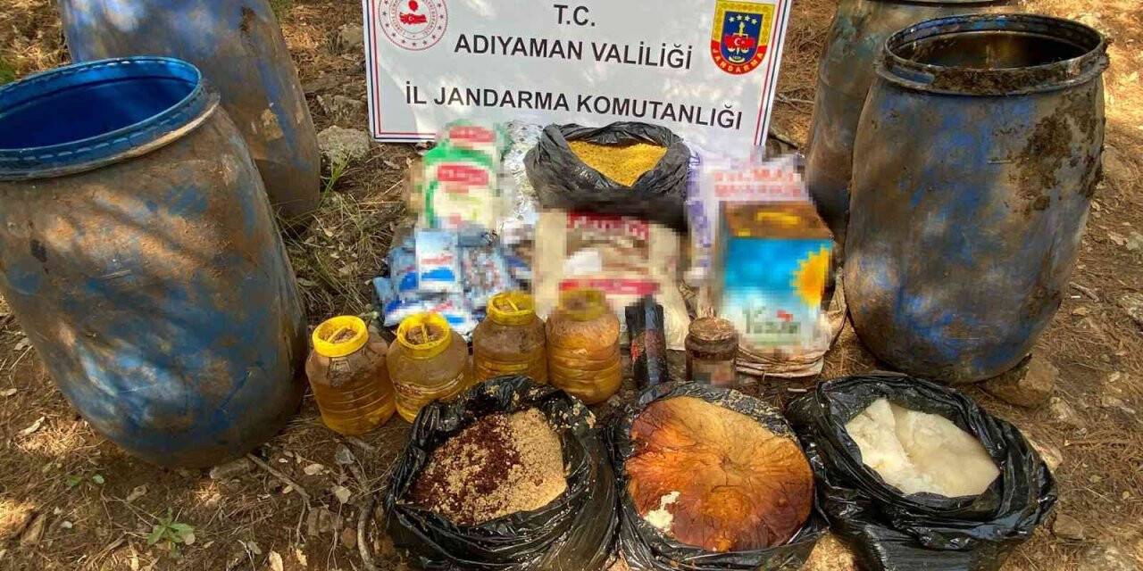 Teröristlere ait yaşam malzemeleri ele geçirildi