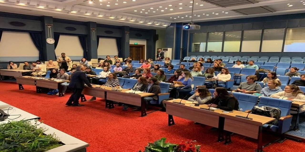 Başkan Büyükkılıç ODTÜ öğrencileriyle buluştu