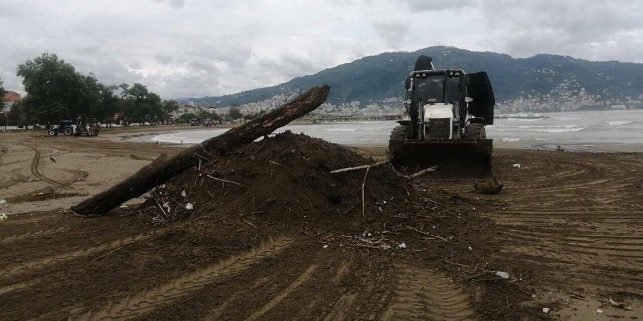 Ordu sahillerden 51 ton atık toplandı