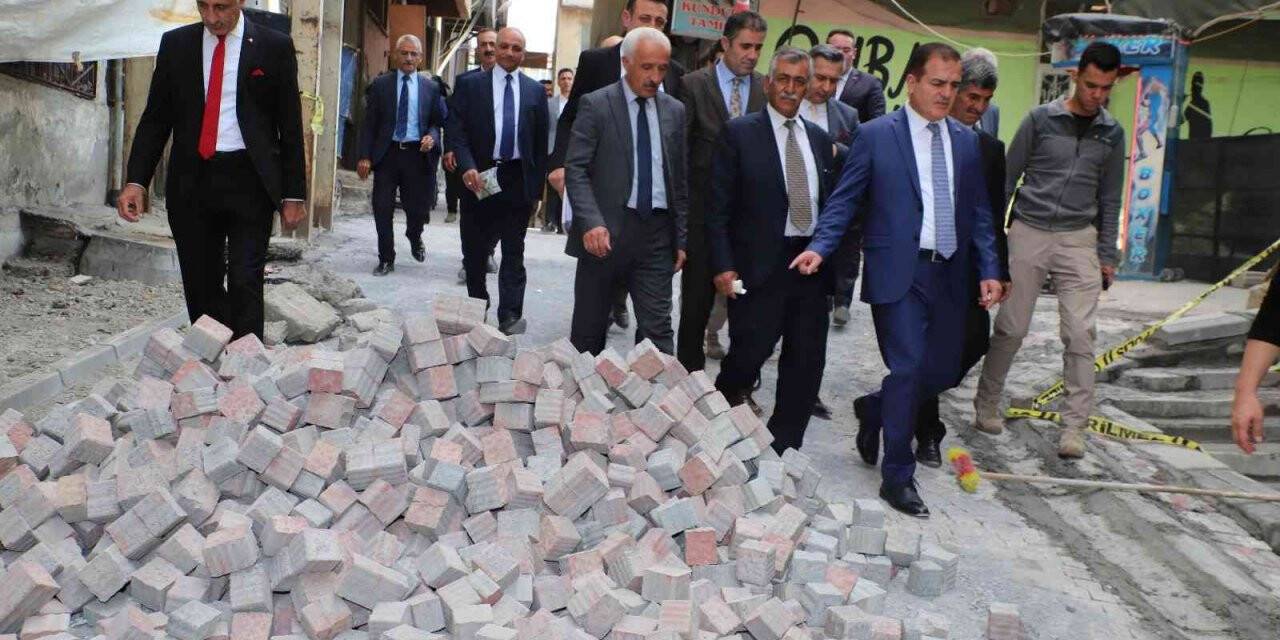 Vali Akbıyık, yeni halk pazarını denetledi