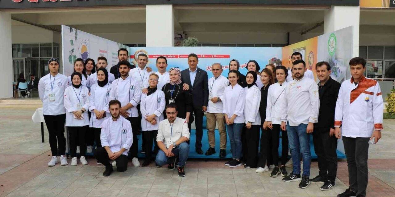 ZBEÜ öğrencileri Sinop’tan birincilikle döndü