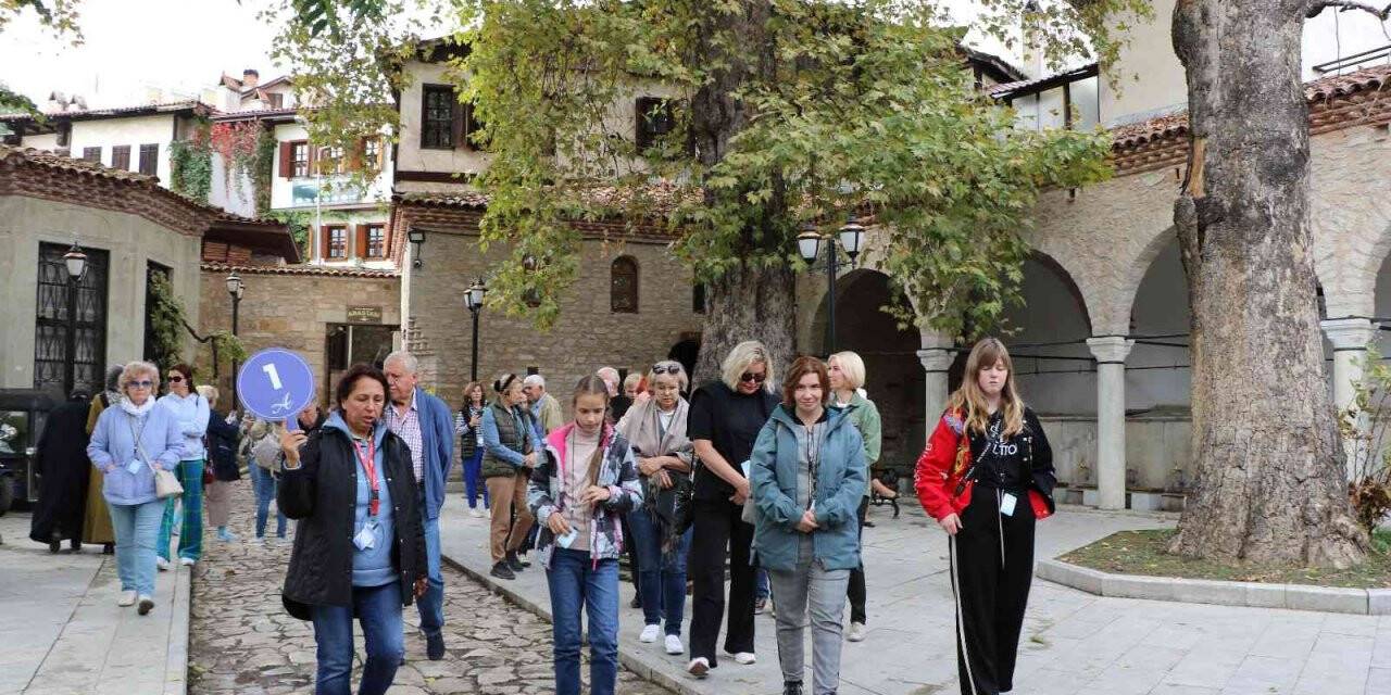 Rus turistler Osmanlı mimarisine hayran kaldı