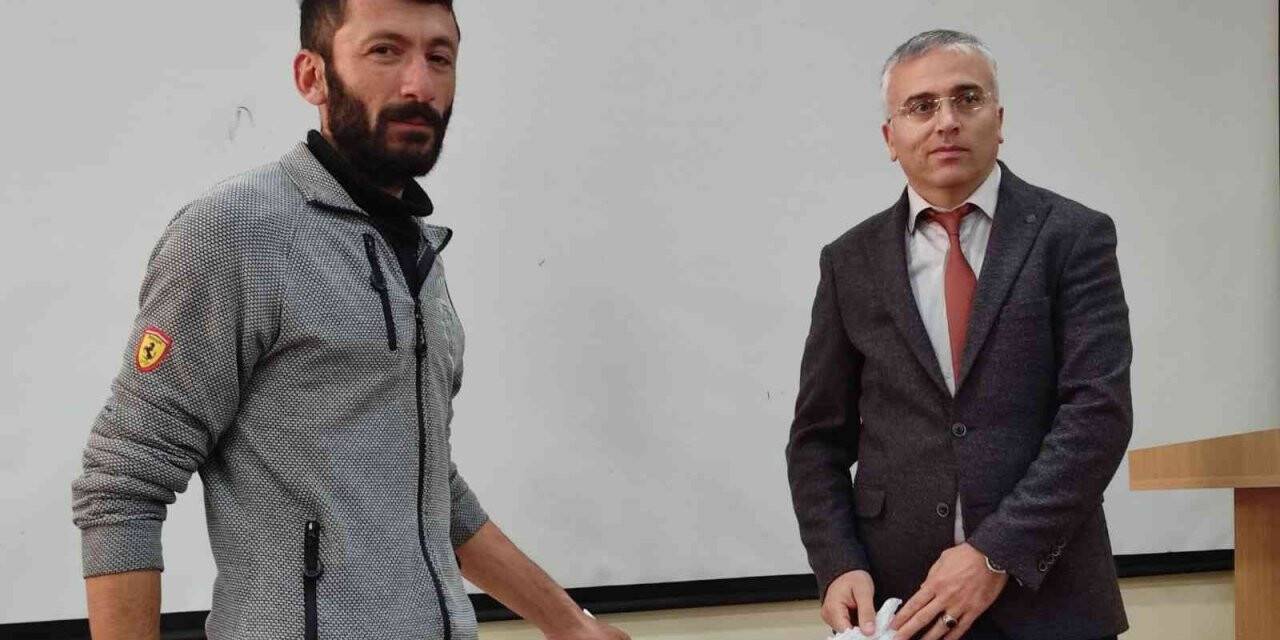 Ardahanlı çiftçilere kavılca buğdayı tohumu ve arı kovanı dağıtıldı