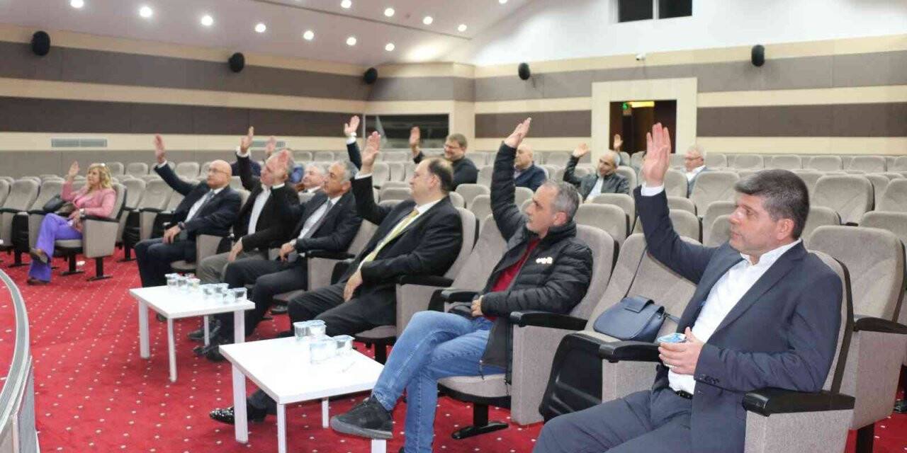 Eğitim bursu 500 liraya yükseltildi