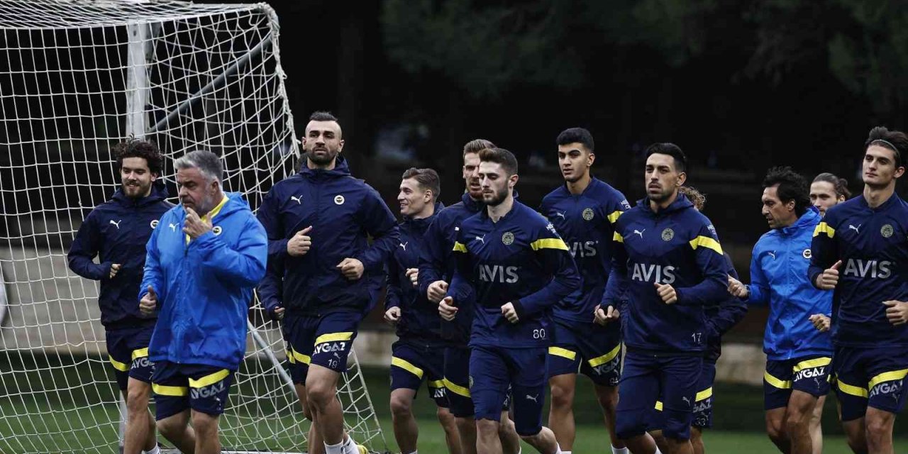 Fenerbahçe, Medipol Başakşehir maçı hazırlıklarını sürdürdü