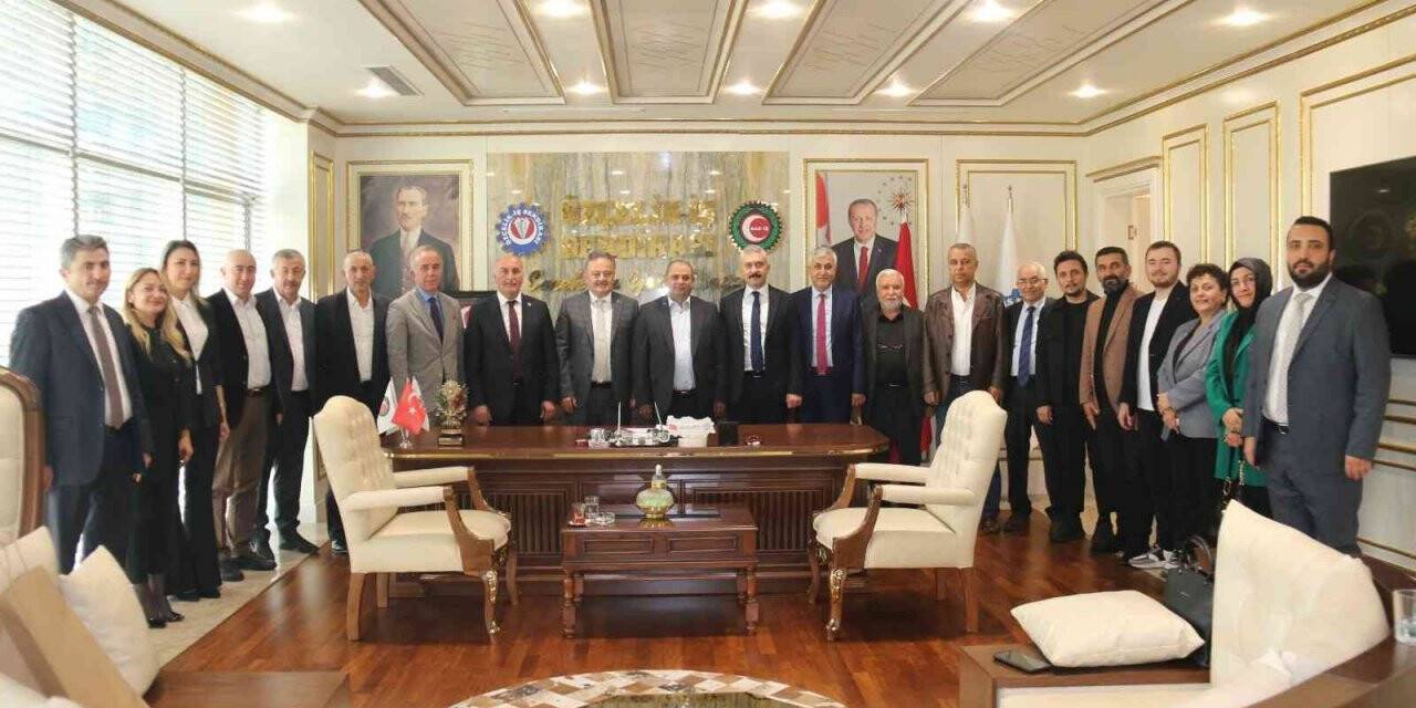 AK Parti teşkilatı, Başkan Değirmenci ile bir araya geldi