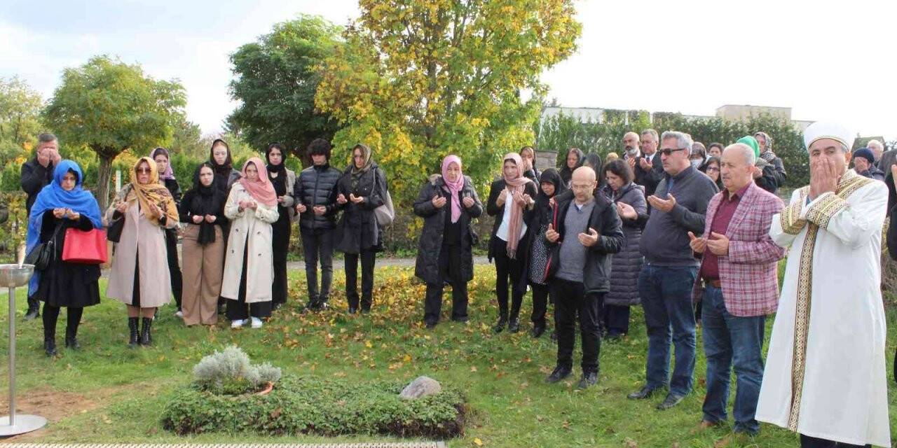 Almanya Bavyera’da ilk kez tabutsuz şekilde kefenle defin yapıldı