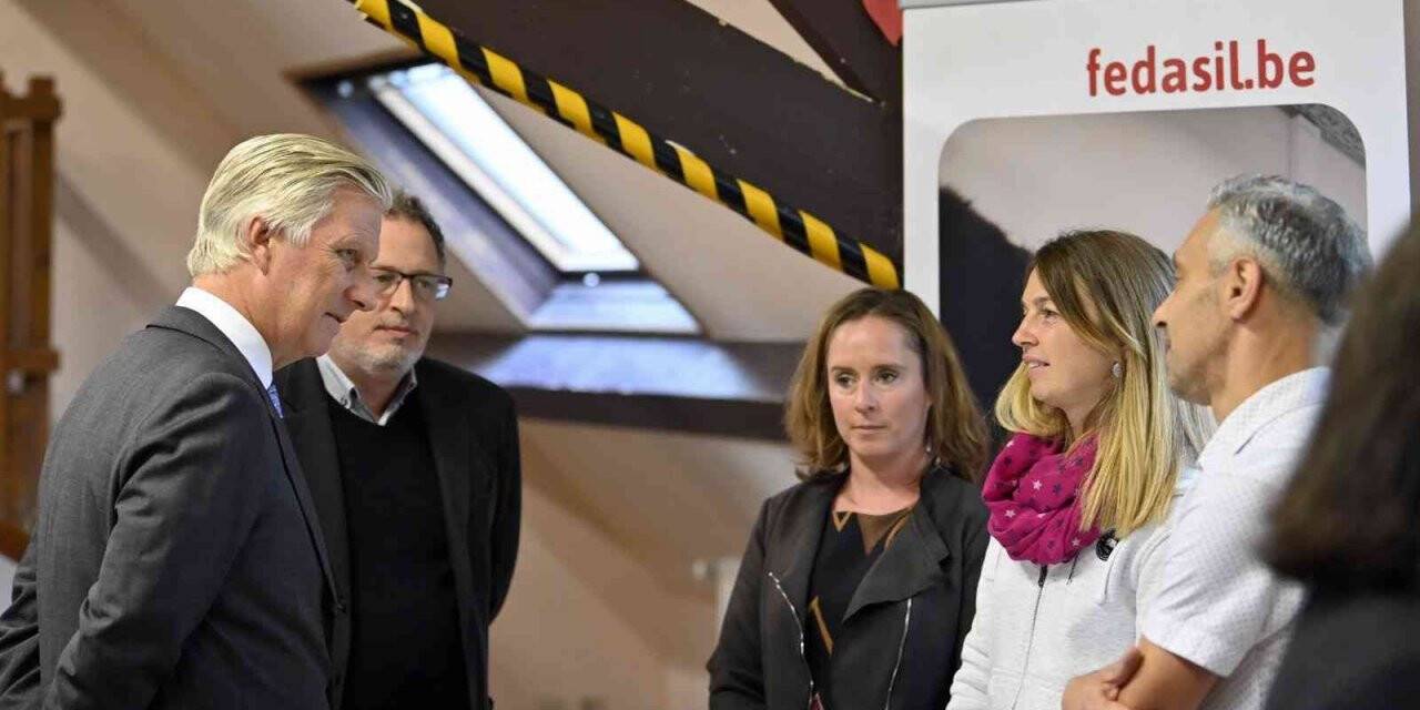 Belçika Kralı Philippe ve Kraliçe Mathilde sığınmacıları ziyaret etti