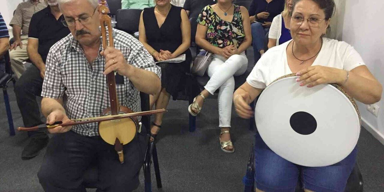 Muhtarın emekliler korosu