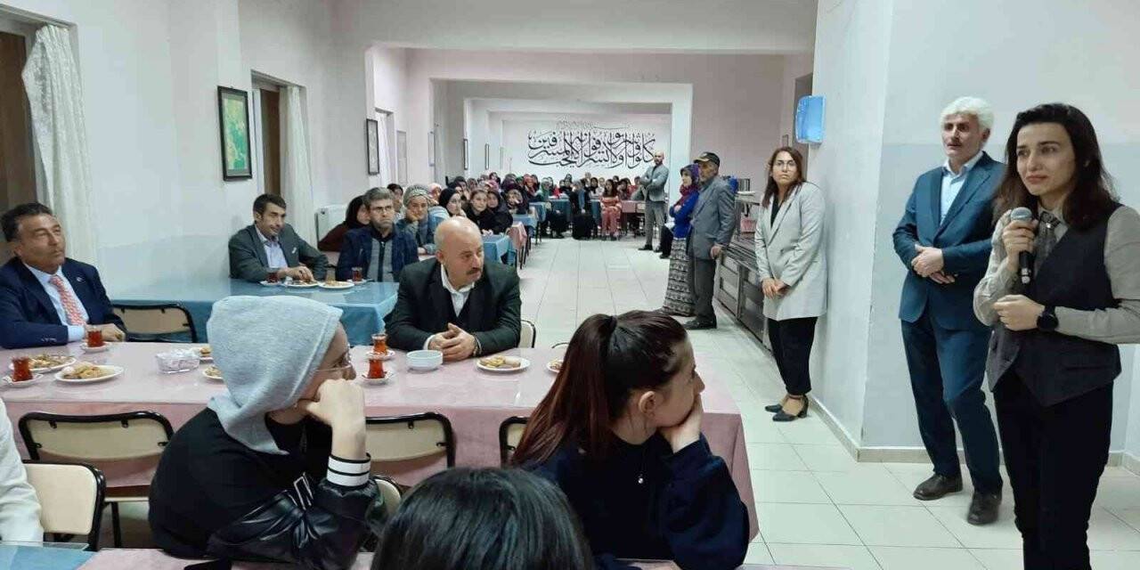 Vali yardımcısı Dilce’den kız pansiyonlarına ziyaret