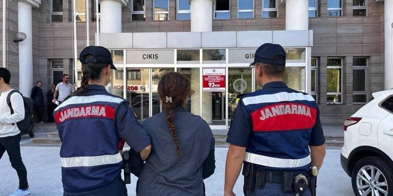 25 yıl kesinleşmiş hapis cezası ile aranırken suçüstü yakalandı