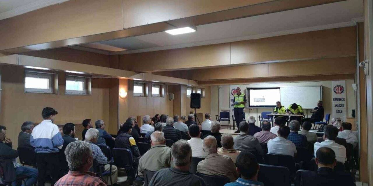Germencik’te servis araç şoförlerine yönelik eğitim verildi
