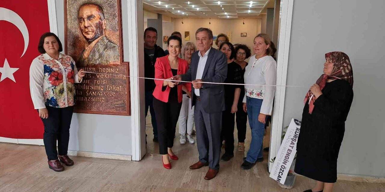 Nazillili sanatçı Argun ikinci kişisel sergisini açtı