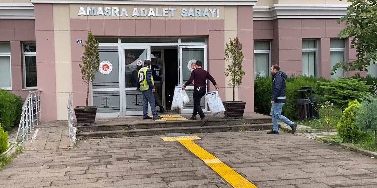 Maden ocağında toplanan deliller adliyeye getirildi