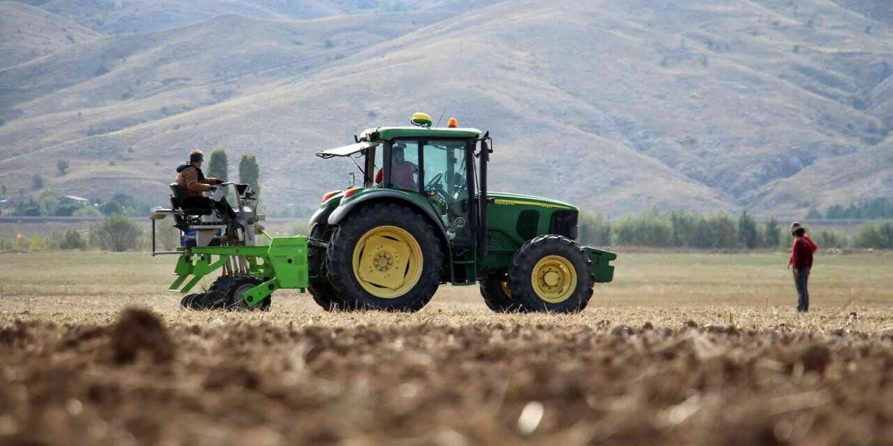 Bilim tarlasında bin 500 farklı buğday genotipi tohumu toprakla buluştu