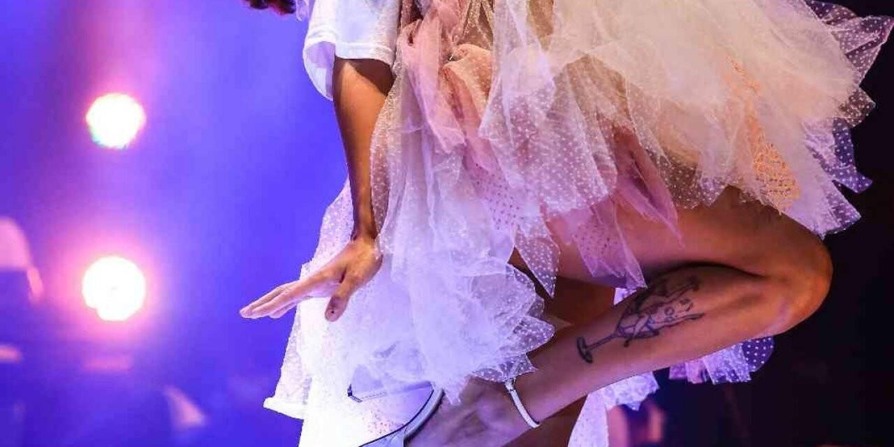 Zeynep Bastık Harbiye’de sürprizleriyle sahnede olacak